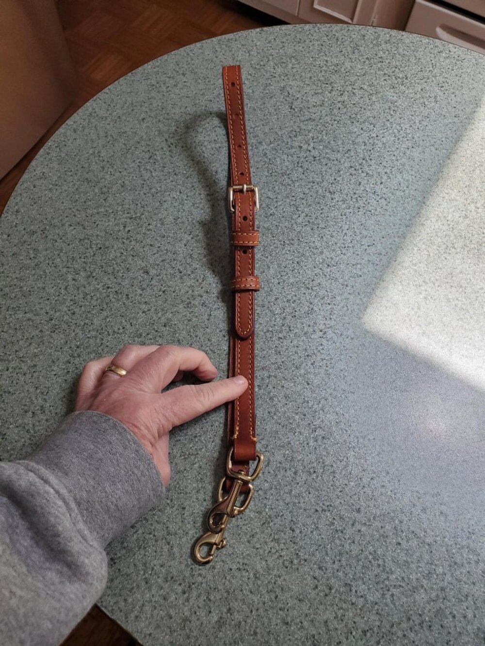 Leather shoulder bag strap - brown